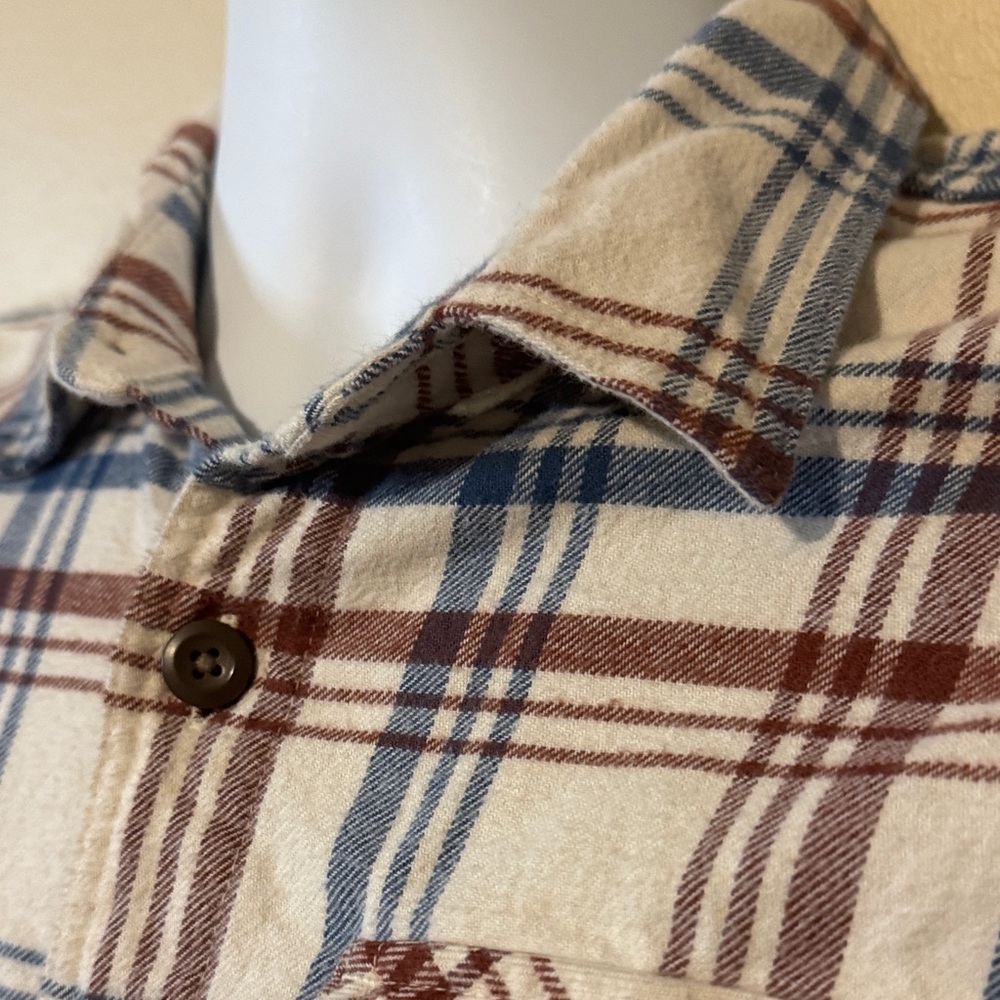 Patagonia Cream and Blue Plaid Button Down Shirt - Picture 4 of 9